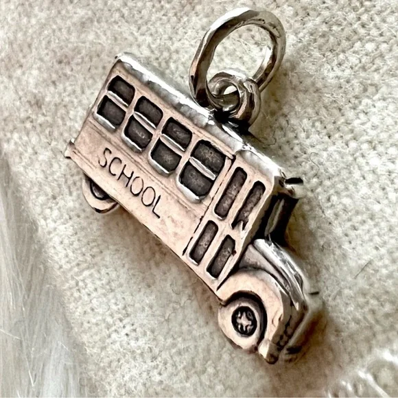Rare retired James Avery School Bus charm (loop not cut) - Picture 4 of 8